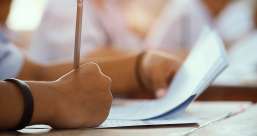 دسته بندی phrasal verb ها به افعال پر تکرار یا افعال بلا-استفاده