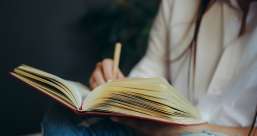 دسته بندی phrasal verb ها به افعال پر تکرار یا افعال بلا-استفاده